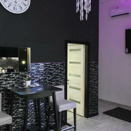 Modern Design Apartment In The City Center Budapest Esterno foto
